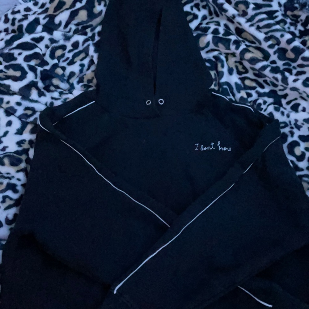 “I don’t know” black hoodie